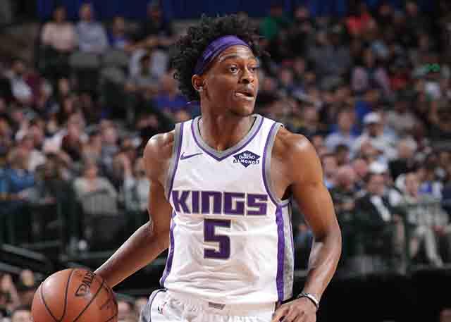 中后场出球 中后场出球